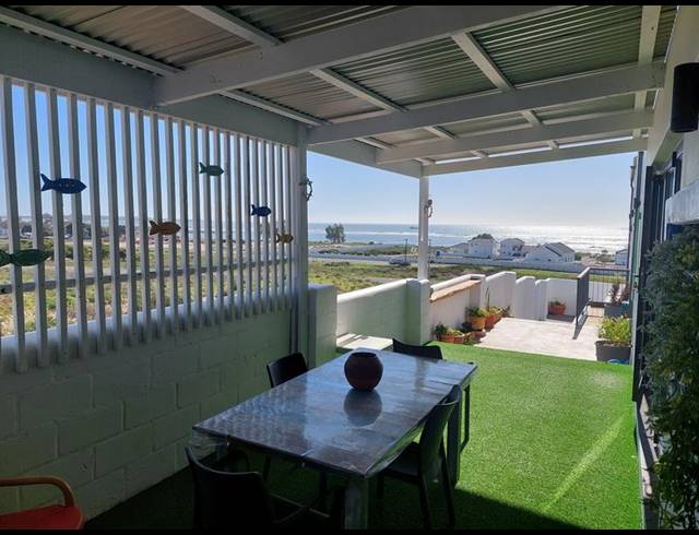 5 BEDROOM HOUSE FOR SALE IN DA GAMA BAY